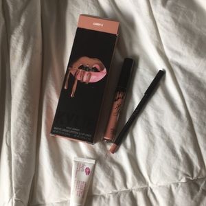 Kylie cosmetics lipstick and liner set